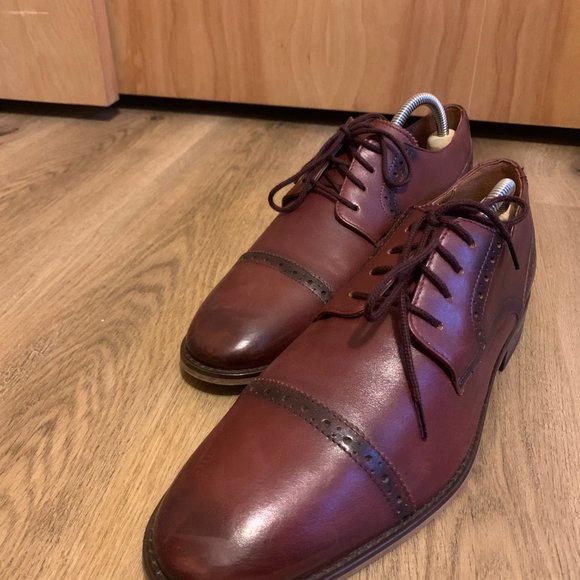 Bostonian Dress Shoes Lace Up. Cap Toe size 8.5 main image 4